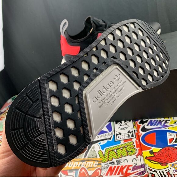 Adidas NMD R1 Pink Stripe Size 10 Mens / 11.5 Women's - Picture 4 of 14